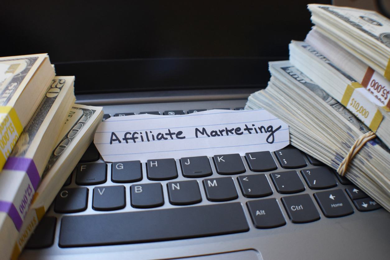 affiliate marketing paper sign